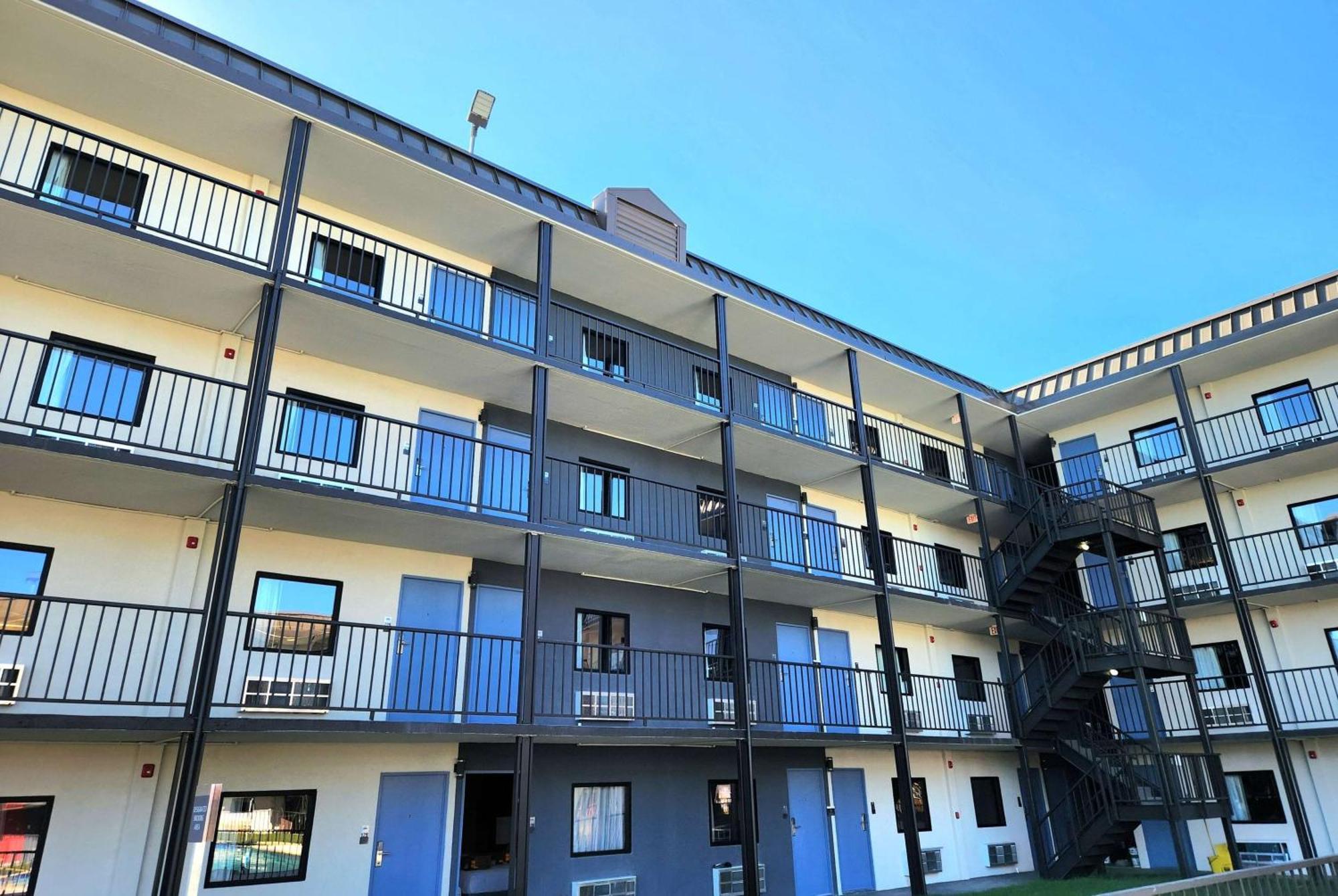 Days Inn By Wyndham Kenner/New Orleans Airport South 외부 사진